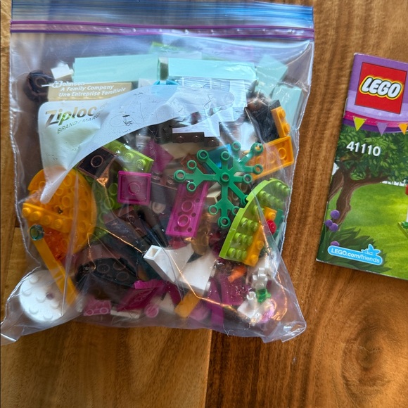 Lego friends #41110 Birthday Party - Picture 4 of 7